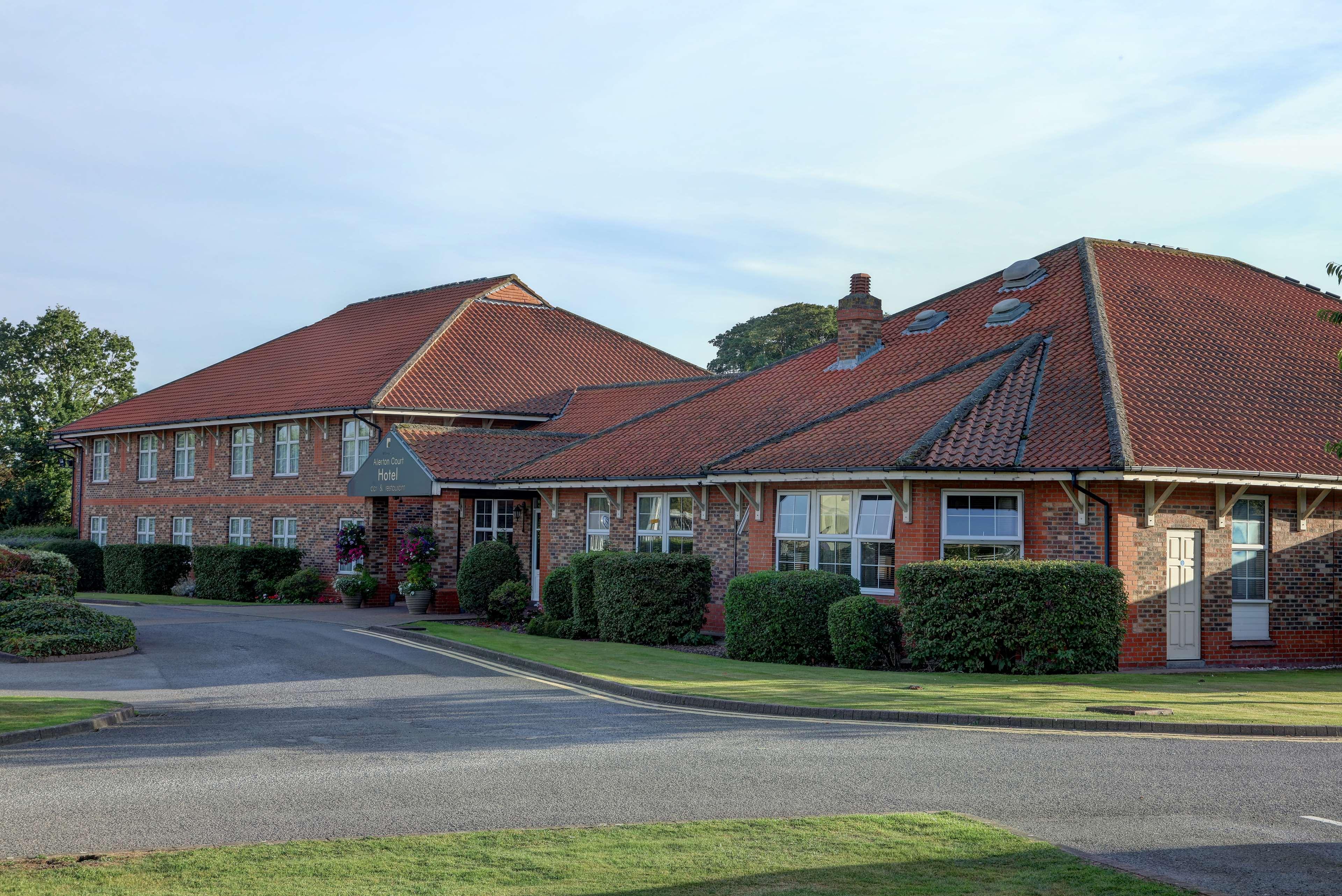 Allerton Court Hotel Northallerton Exterior photo